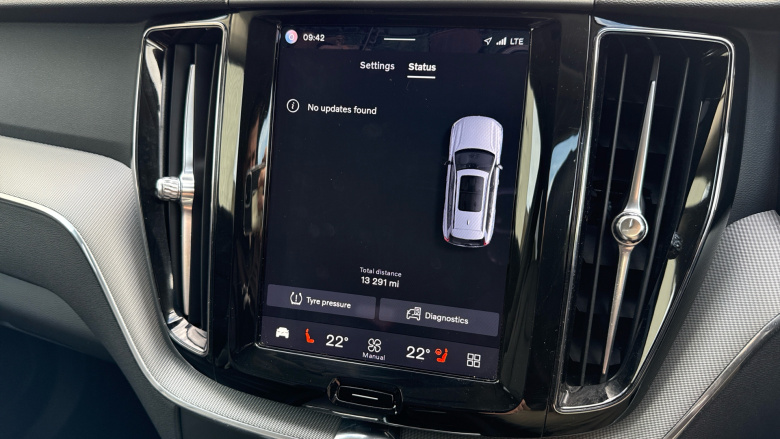 Volvo XC60 2.0 B4D Plus Dark 5dr AWD Geartronic Diesel Estate